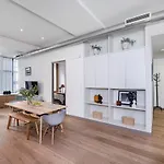 Oxford Street -West End-Great Location