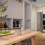 Oxford Street -West End-Great Location