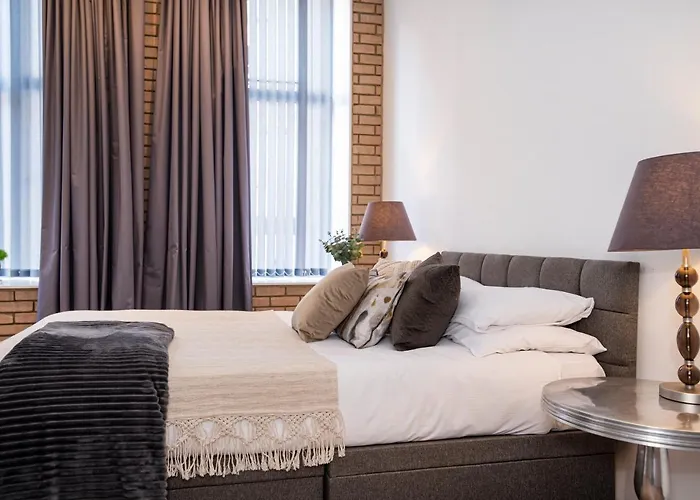 Oxford Street -West End-Great Location