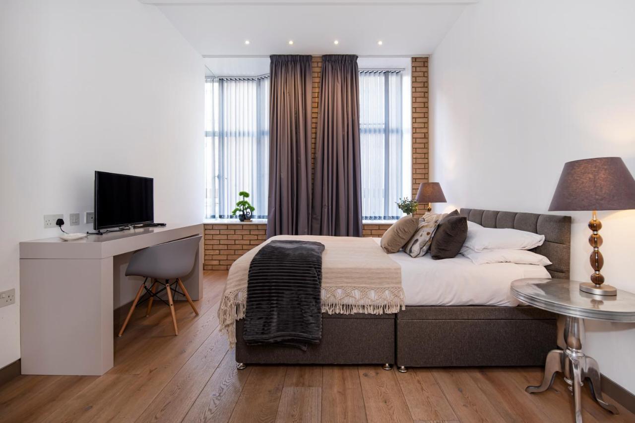 Oxford Street -west End-great Location Apartment London