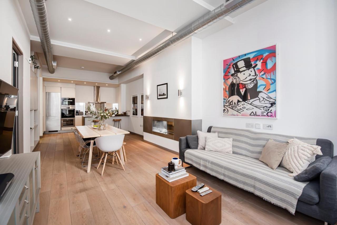 Oxford Street -west End-great Location Apartment London